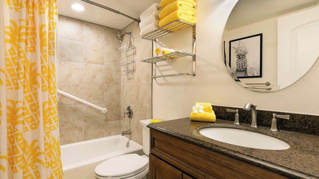 Photo of Bathroom in Kahaluu Bay