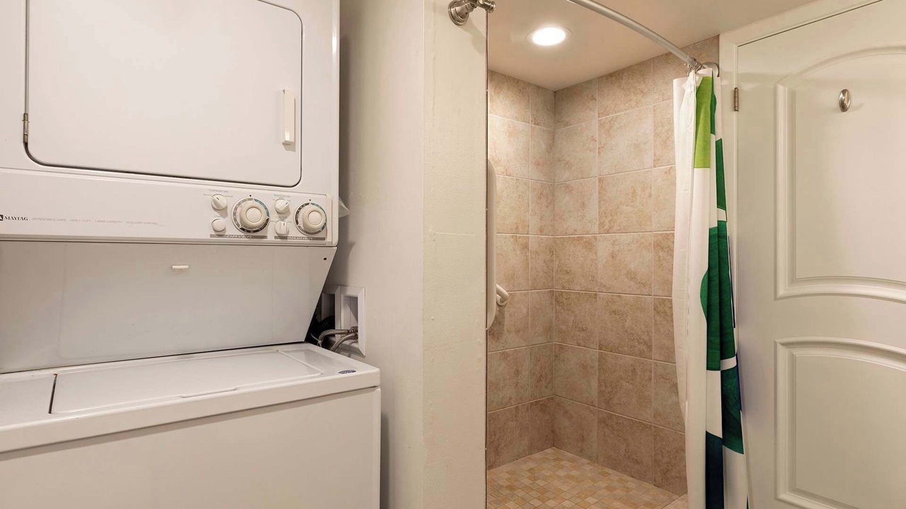 Photo of Bathroom in Kahaluu Bay