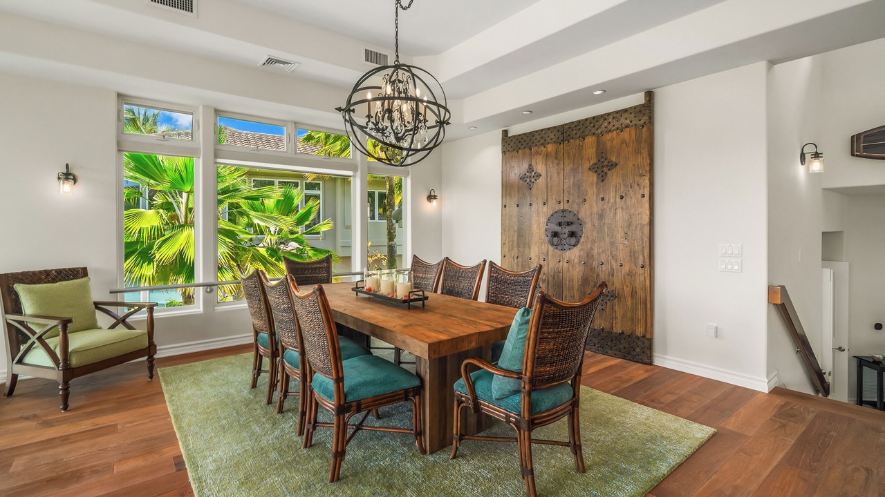 Photo of Livingroom in Queen Emmas Bluffs