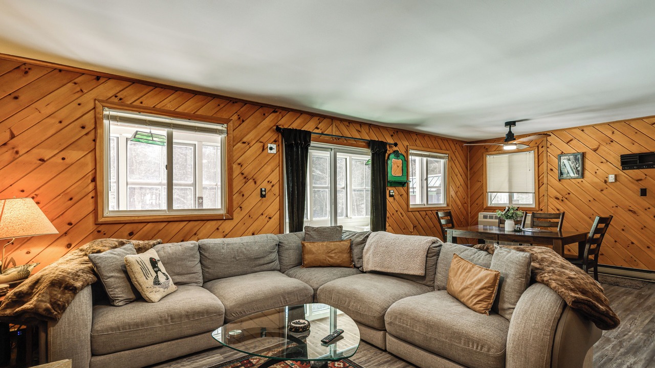 Photo of Livingroom in Schroon Lake