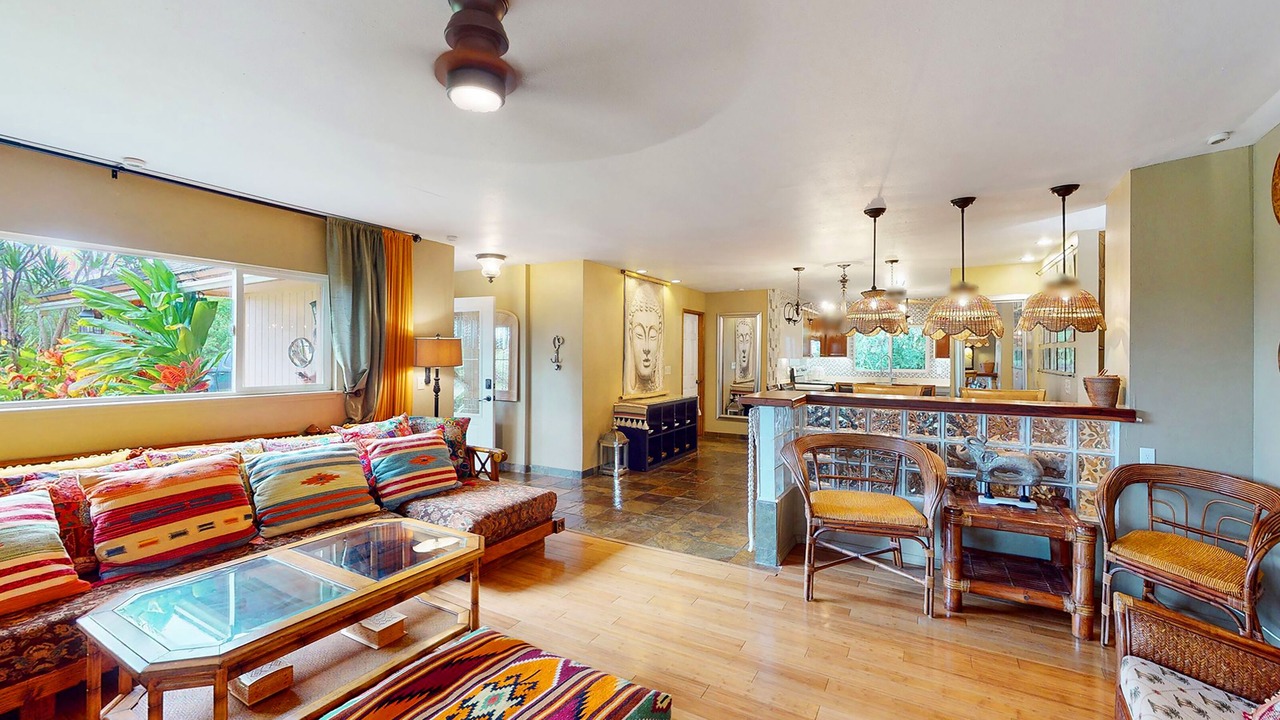 Photo of Livingroom in Princeville