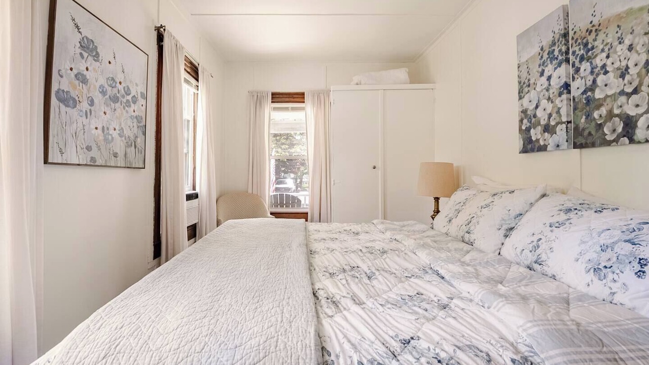 Photo of Bedroom in Bolton Landing