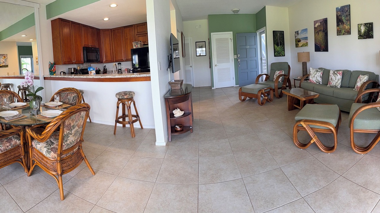 Photo of Livingroom in Poipu