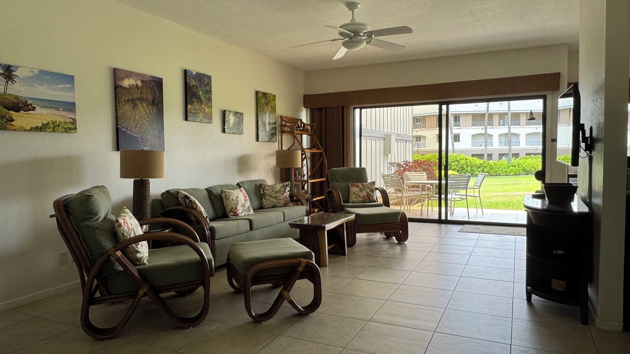 Photo of Livingroom in Poipu