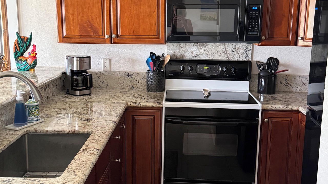 Photo of Kitchen in Poipu