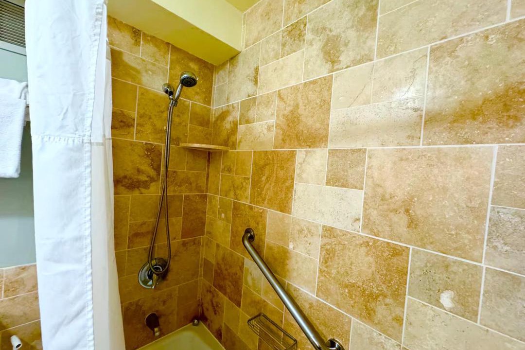 Photo of Bathroom in Hanamaulu