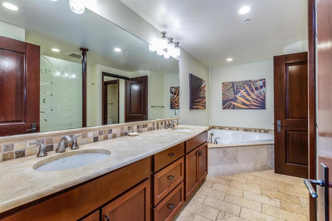 Photo of Bathroom in Wailua