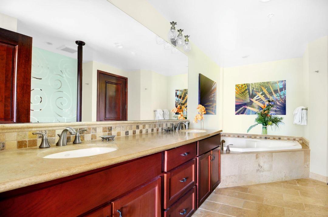 Photo of Bathroom in Wailua