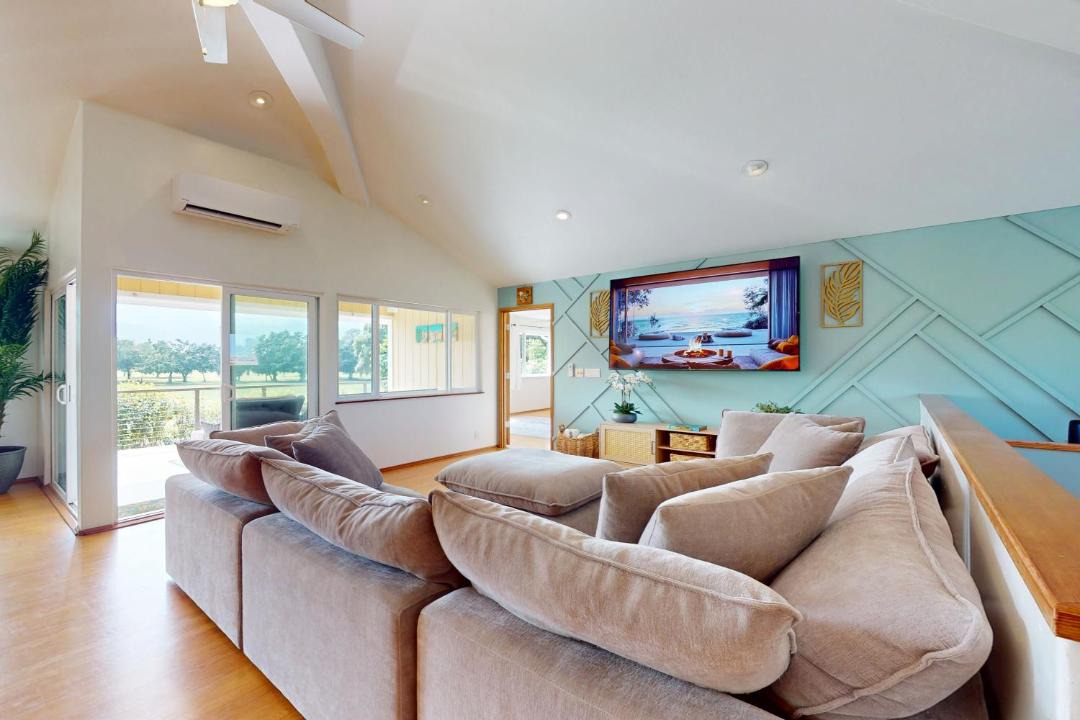 Photo of Livingroom in Princeville