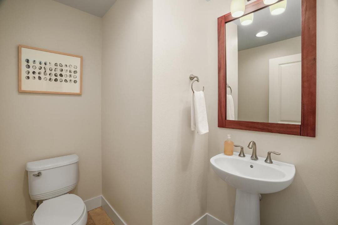 Photo of Bathroom in Poipu