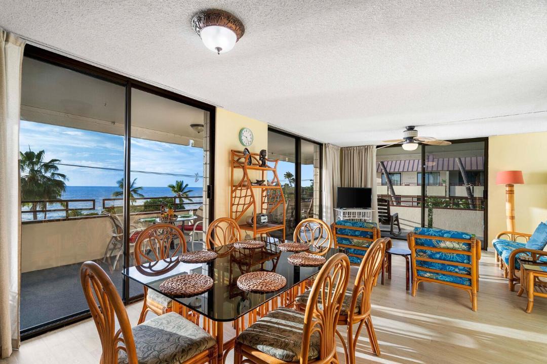 Photo of Patio Balcony in Kahaluu Bay