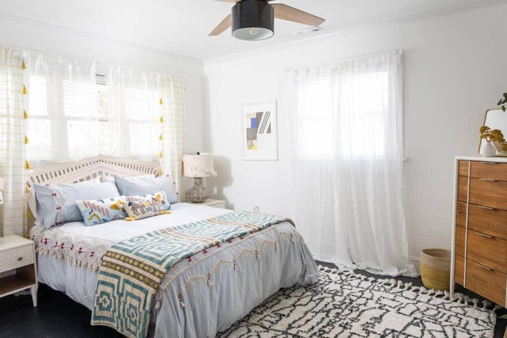 Photo of Bedroom in Midtown
