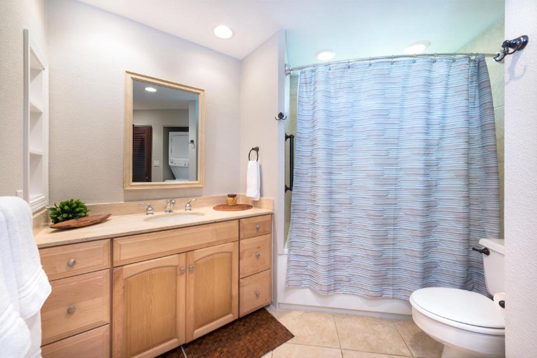 Photo of Bathroom in Princeville