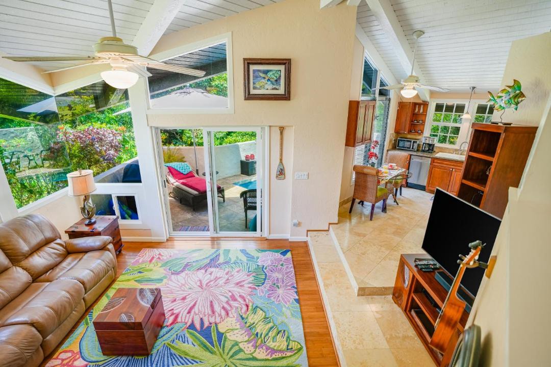 Photo of Livingroom in Princeville