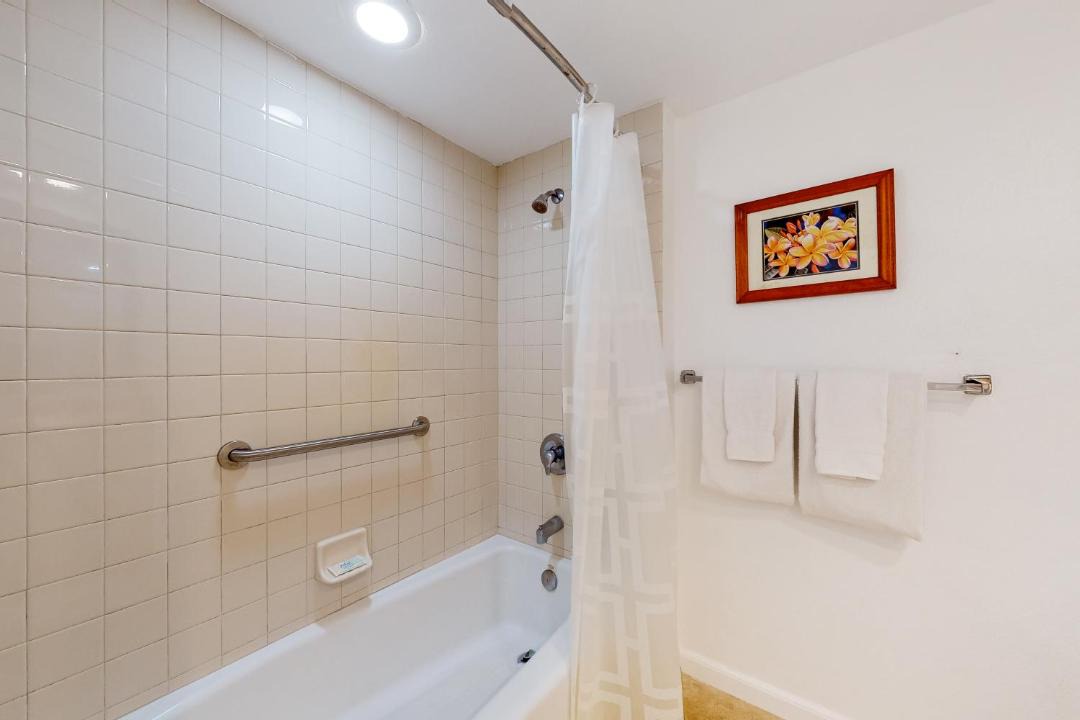 Photo of Bathroom in Wailua