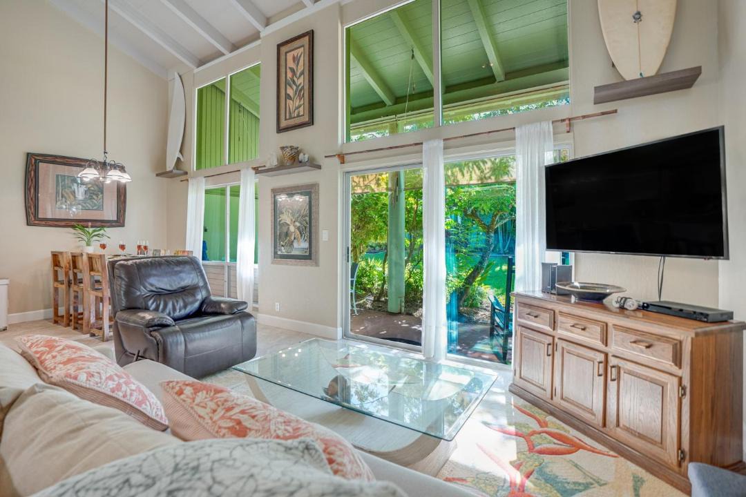Photo of Livingroom in Princeville