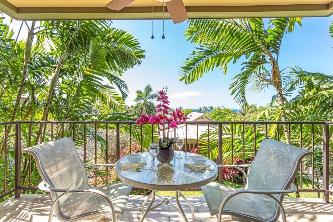 Photo of Patio Balcony in Kahaluu Bay