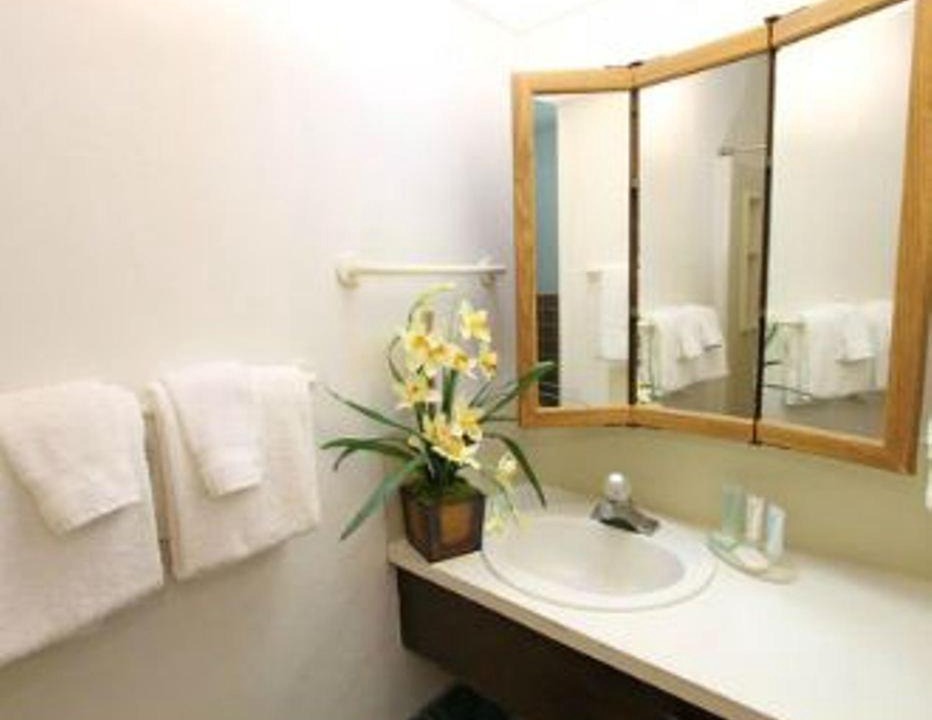 Photo of Bathroom in Wailua