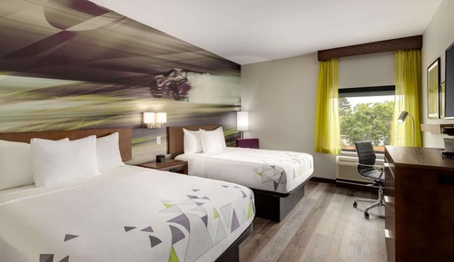 Basic Room, 2 Queen Beds, Non Smoking