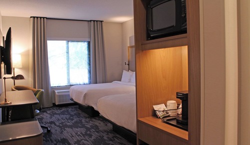 Room, 2 Queen Beds, Hearing Accessible (Accessible Bathtub)