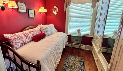 Deluxe Room, Garden View