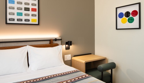 Room, 1 Queen Bed, Corner