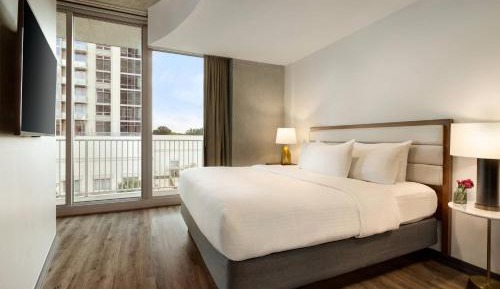 Two-Bedroom King Suite
