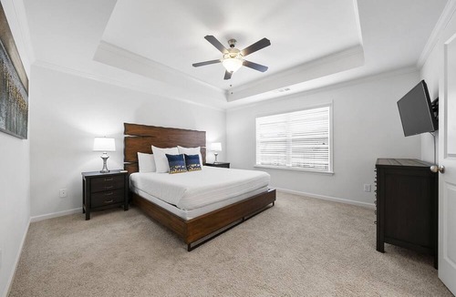 Cliftondale House | 3 Bedroom Fully Furnished Townhouse with Large Media Room and Large Rear Deck
