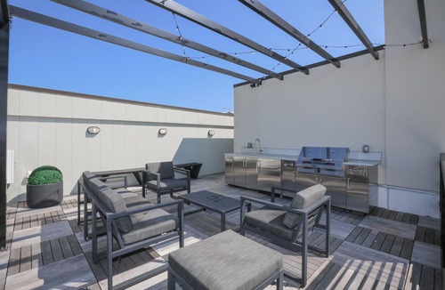 Castleberry Hill Apartment | Loft Style Spacious Lux Apt 102, sleeps 6