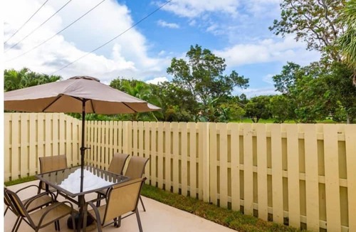 Bella Vista Condo | The Horizon Hideaway Walk To The Beach!