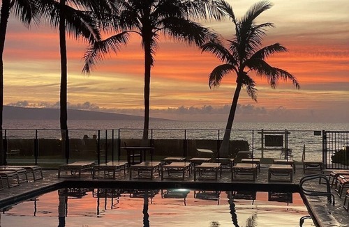 Honokowai Hotel | Remodeled, Ground floor studio at The Mahana #102