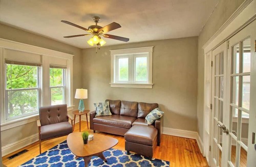 Tower Grove East Apartment | Steps to TG Park+Grand | Free PK+WD+Pet Friendly