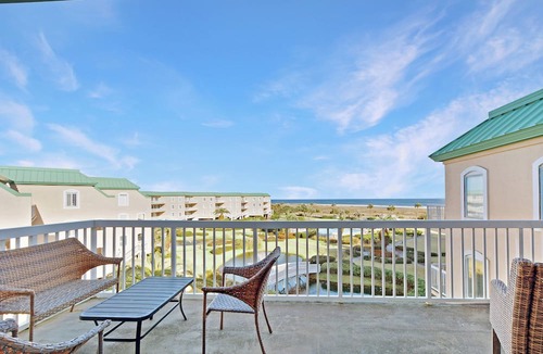 Saint Simons Island Condo | St. Simons Grand 307 - Panoramic Oceanfront Resort