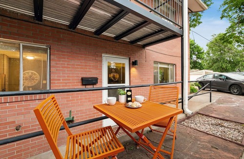 Old Town Condo | Caviar Suite | Moody Retreat by Old Town Square