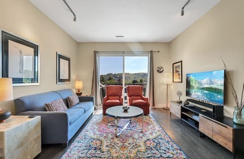 Asheville Apartment | Balcony Condo in Downtown Asheville
