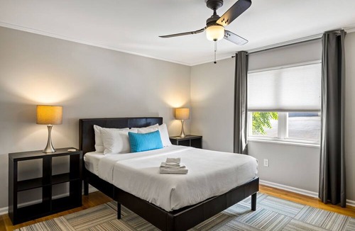 Buckhead Apartment | (BC2bB) Enjoy a Full Kitchen in an Affordable Condo near Peachtree Street