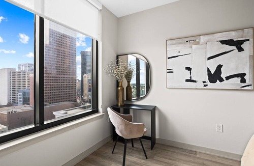 Peachtree Center Apartment | 20th-Floor Luxury 1BR | Skyline Views, Pool, Walk to Mercedes-Benz Stadium
