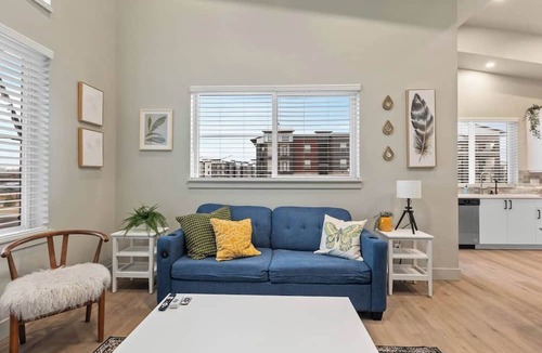 Old Town North Apartment | Modern Apartment + Balcony
