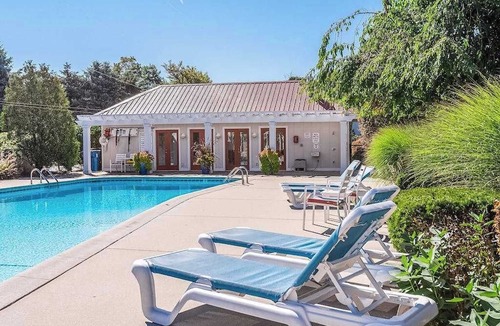 Douglas Condo | Stylish dog-friendly retreat with furnished deck, pool, & firepits