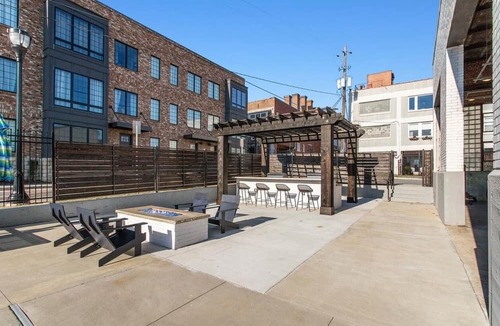 South Downtown Apartment | Heart Of The City Cozy Getaway…6 Min walk to MercedesBenz Stadium+StateFarmArena