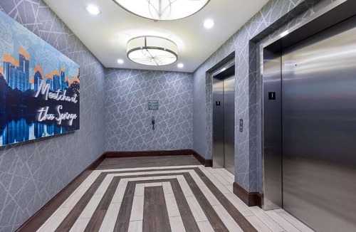 Sandy Springs Hotel | North Atlanta Getaway: Indoor Pool, Fitness Center & Parking + Breakfast