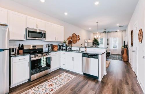 Milledgeville House | Old Capital - Sleeps 8, Mins to GCSU, DT, Lake