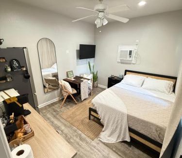 Tallahassee House | Cozy Guest house near FSU Trails and the airport
