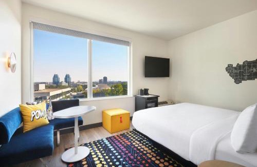 Sandy Springs Hotel | Aloft by Marriott Atlanta Perimeter Center