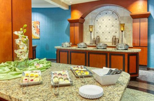 Chesterfield Hotel | Drury Plaza Hotel St. Louis Chesterfield