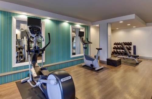 Sandy Springs Hotel | Holiday Inn Express & Suites Atlanta Perimeter Mall Hotel by IHG