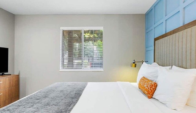 Newly Renovated Atlanta Condo Prime Buckhead Atl