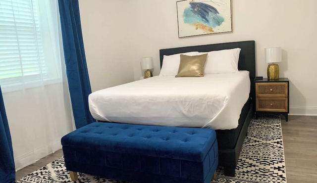 FIFA World Cup - 4Mi to Stadium - Private Basement Apt - Free Parking - Kitchen