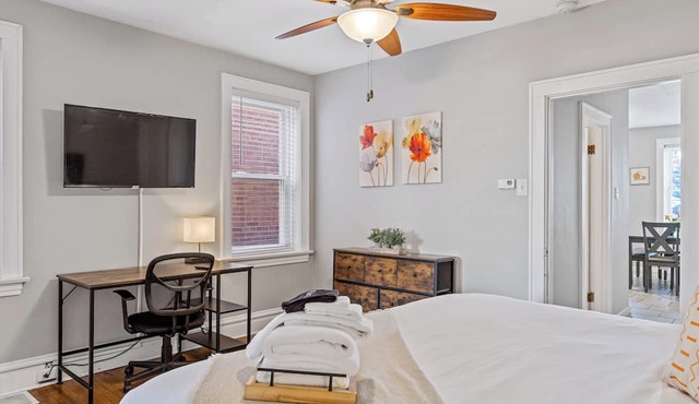 Rooted Urban Retreat: First Floor 1BR Apartment