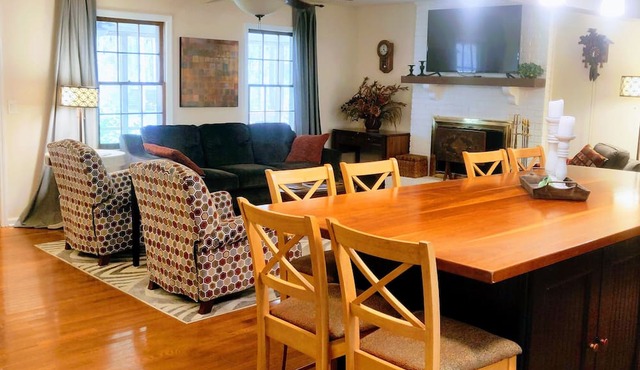 Peaceful, Luxurious Apartment in Wooded Milton Home